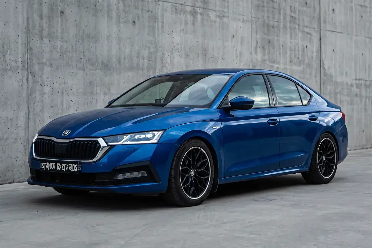 Skoda Octavia с койловерами KW